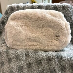 lululemon athletica Plush Fleece Everywhere Belt Bag in Light Beige NWT